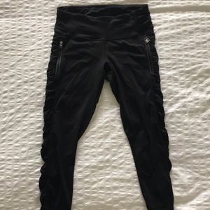 Lululemon Black Legging Capris